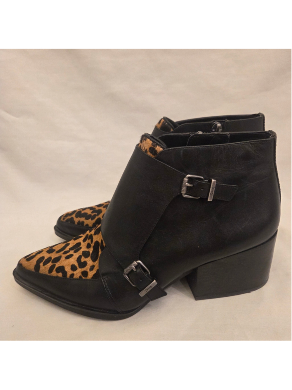 Circus by Sam Edelman Black & Leopard Print pointed toe Ankle Booties 8.5